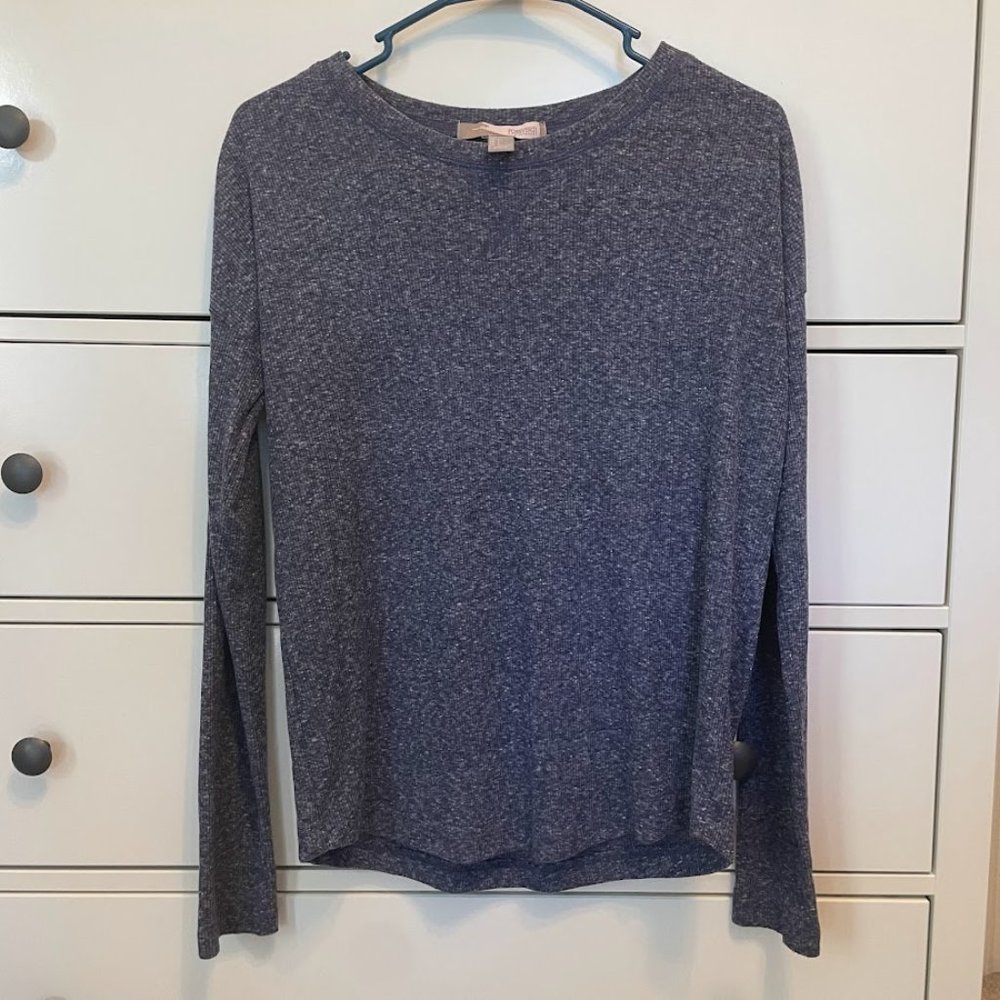 Ribbed long sleeve shirt